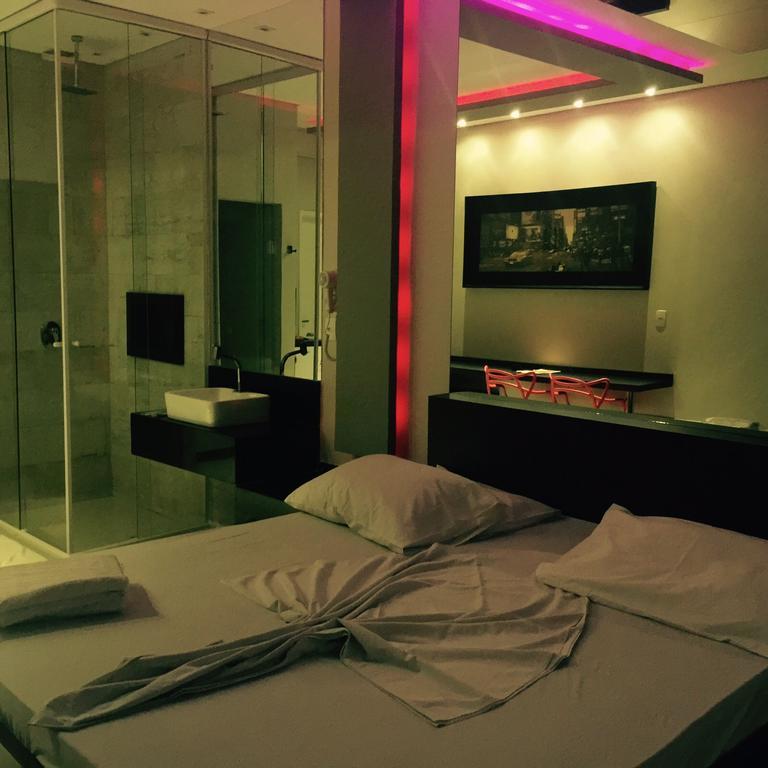Dinys Motel (Adults Only) Прая-Гранді Екстер'єр фото